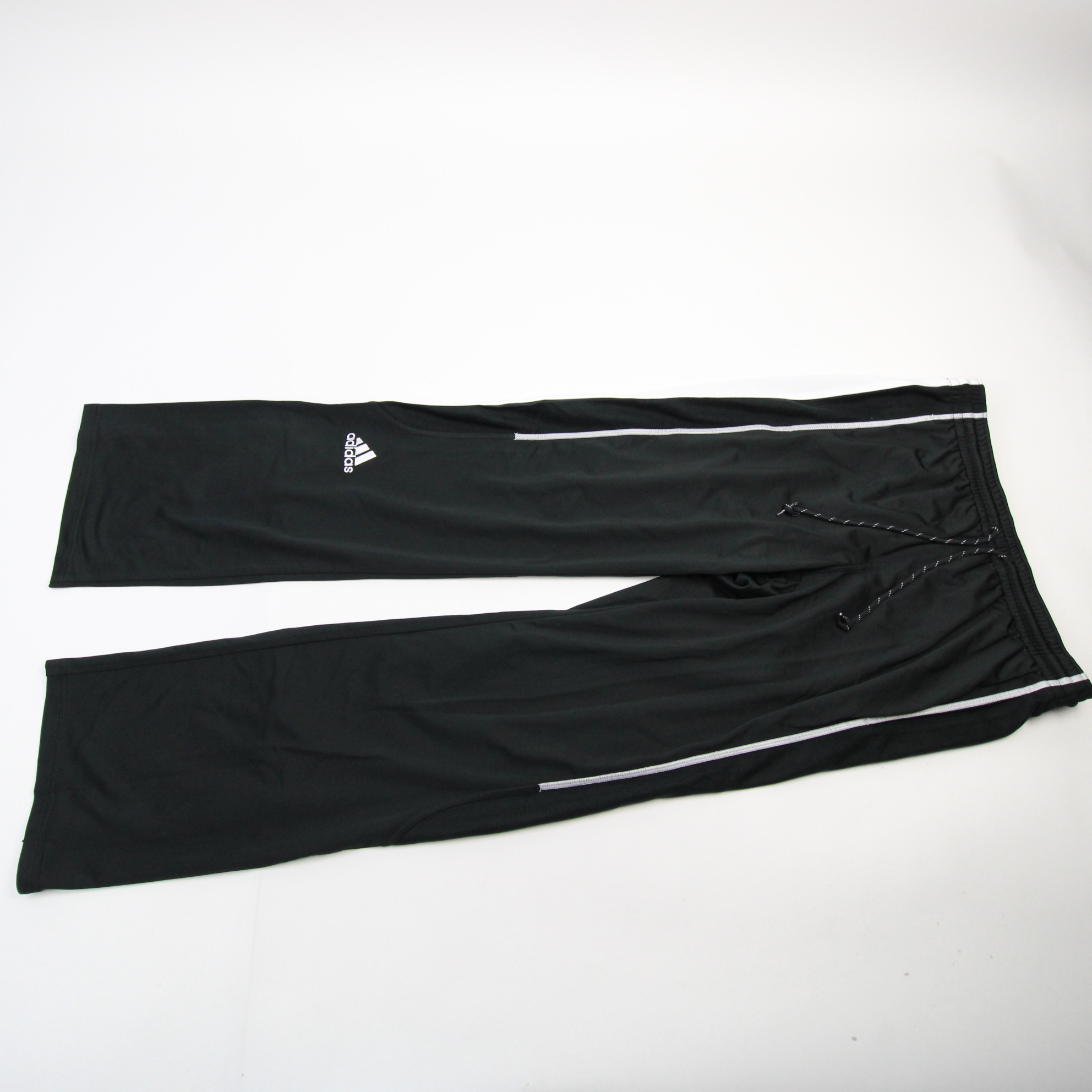 Adidas Climalite Typo Sport Legging Pants, Women's Fashion, Bottoms, Jeans  & Leggings on Carousell