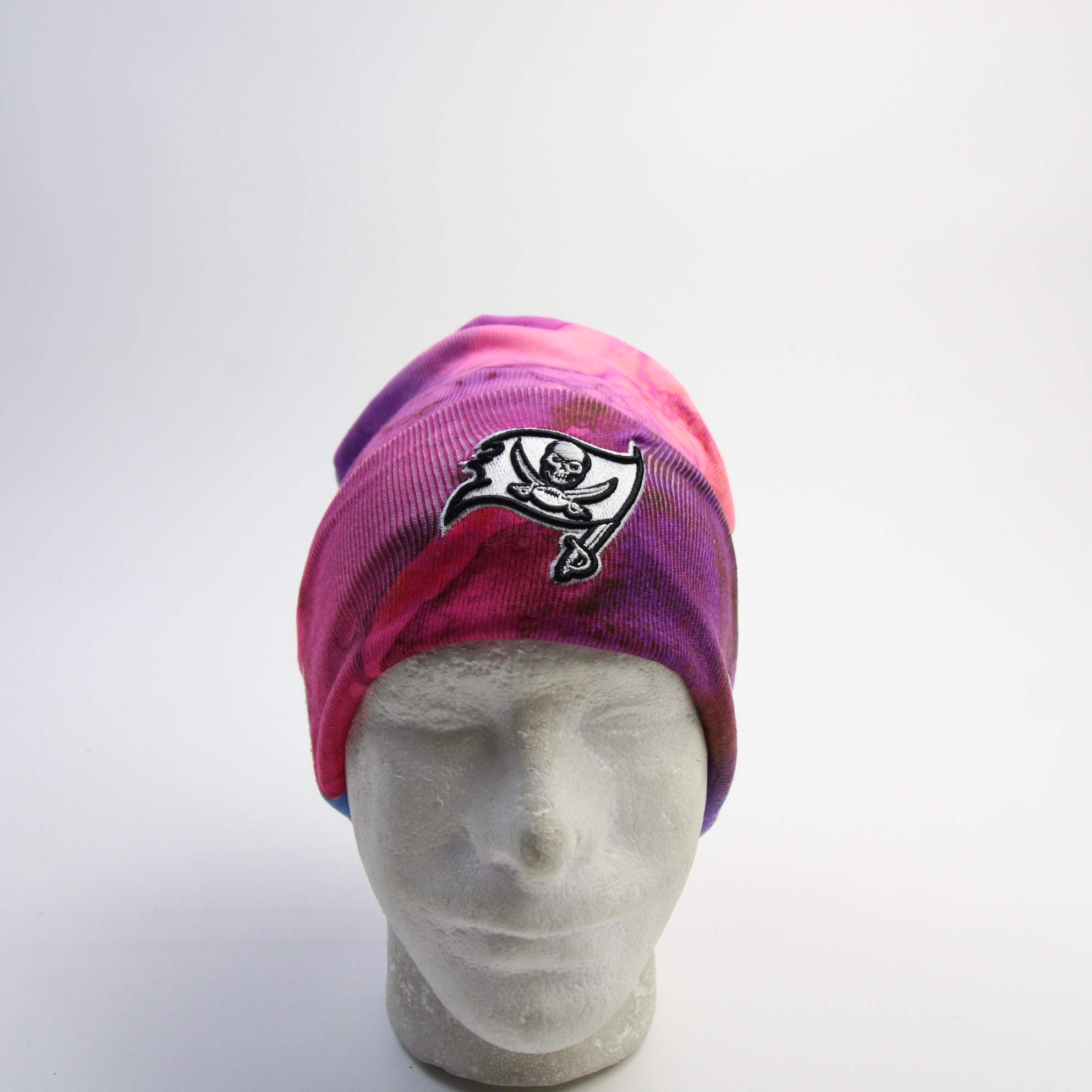 tampa bay buccaneers skull cap