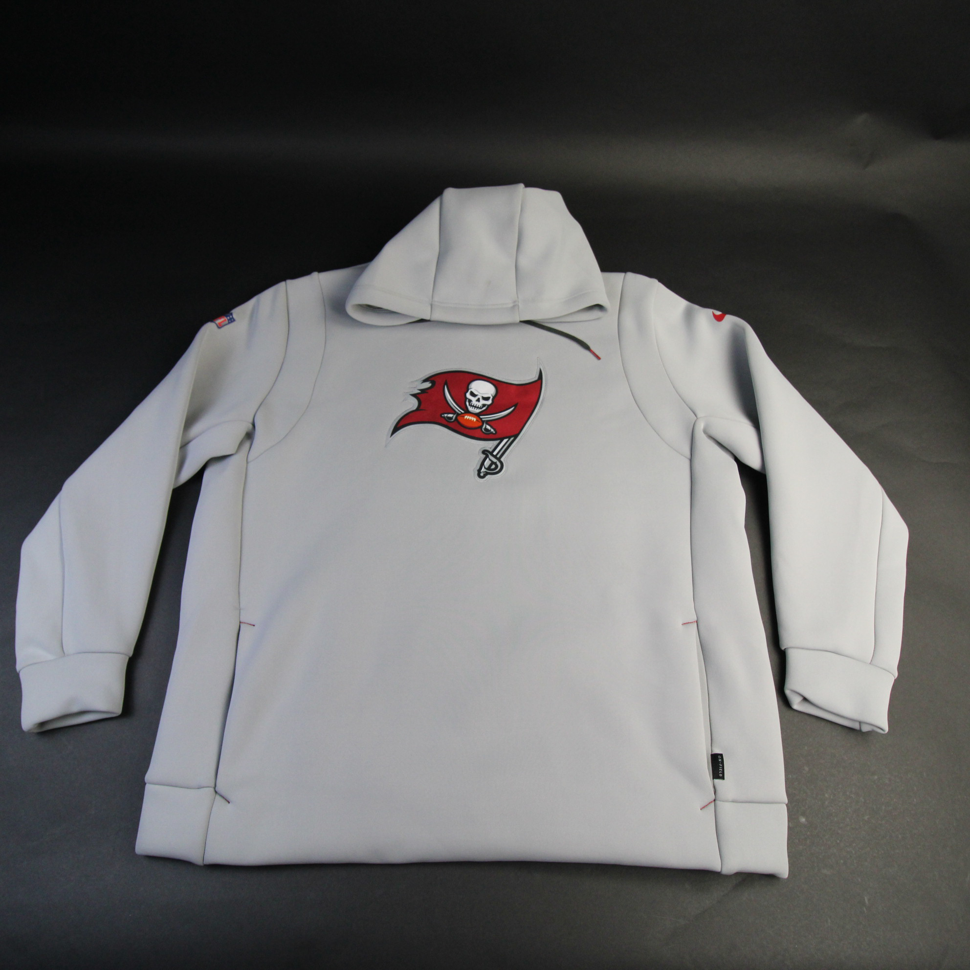 Nike, Sweaters, Nike Therma Fit Tampa Bay Buccaneers Hoodiepullover